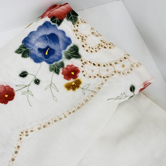 Vintage Artesania Reyes Tablecloth Set Cream Embroidered Floral Handmade Spain - Picture 11 of 14